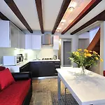 Palace La Vida Apartments